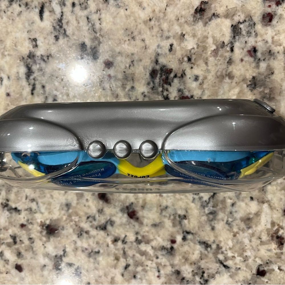 🆕NWT COPOZZ Kids Swim Goggles – Unisex – Ages 3-14 – Blue and Yellow - Picture 6 of 8